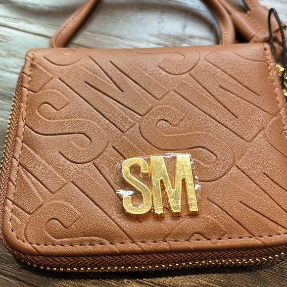 Steve Madden Be Happy Nutshell Bi-Fold Zipper Wallet on a strap - Gold Logo - Picture 2 of 14